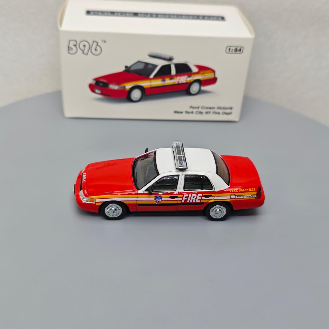 596 1:64 Ford Crown Victoria S - Kids Toys Victoria ulasan dan harga